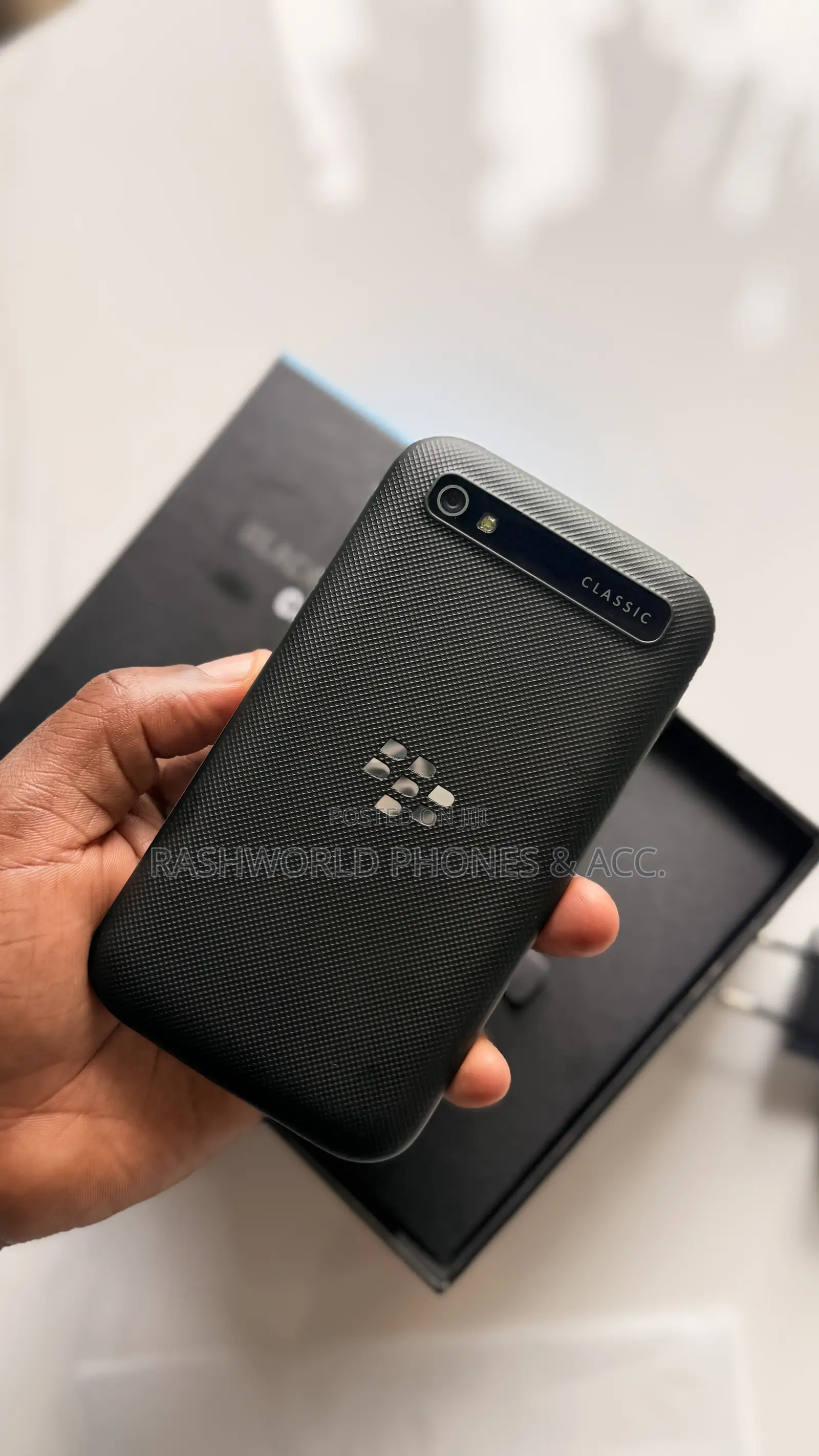 New BlackBerry Classic 16 GB Black