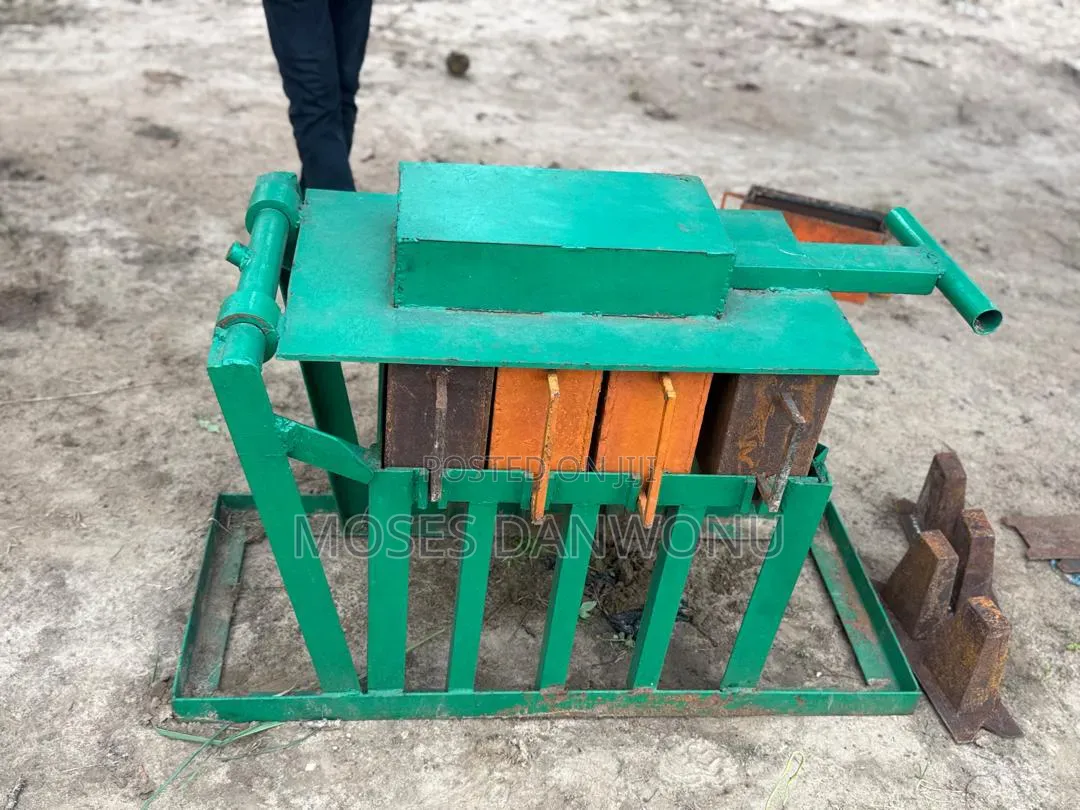 Brick Laying Machine