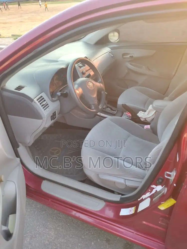 Toyota Corolla 2010 Red