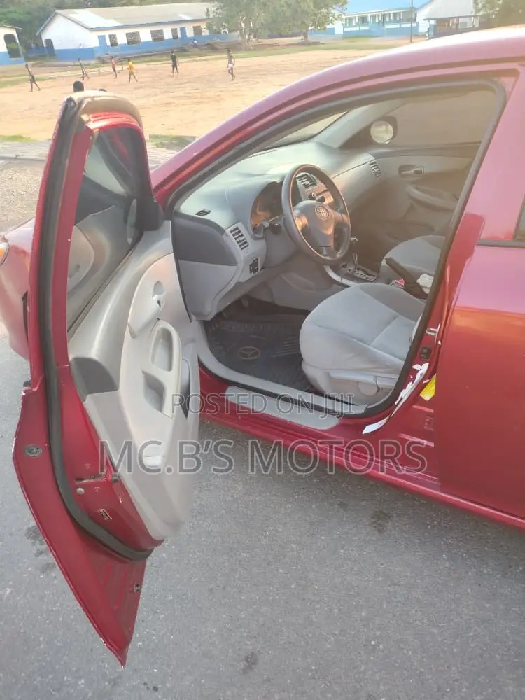 Toyota Corolla 2010 Red