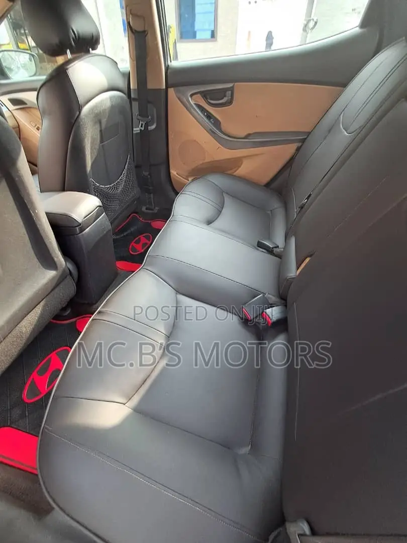Hyundai Elantra 2013 Silver