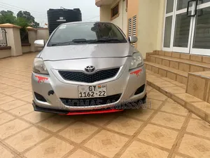 Toyota Belta 2010 Gray