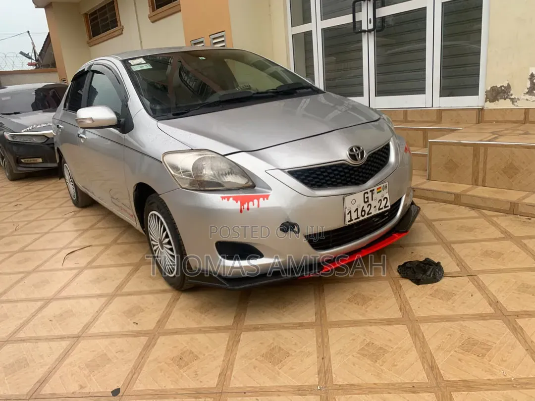 Toyota Belta 2010 Gray