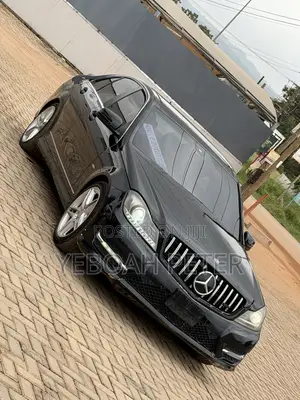 Mercedes-Benz C300 2013 Black