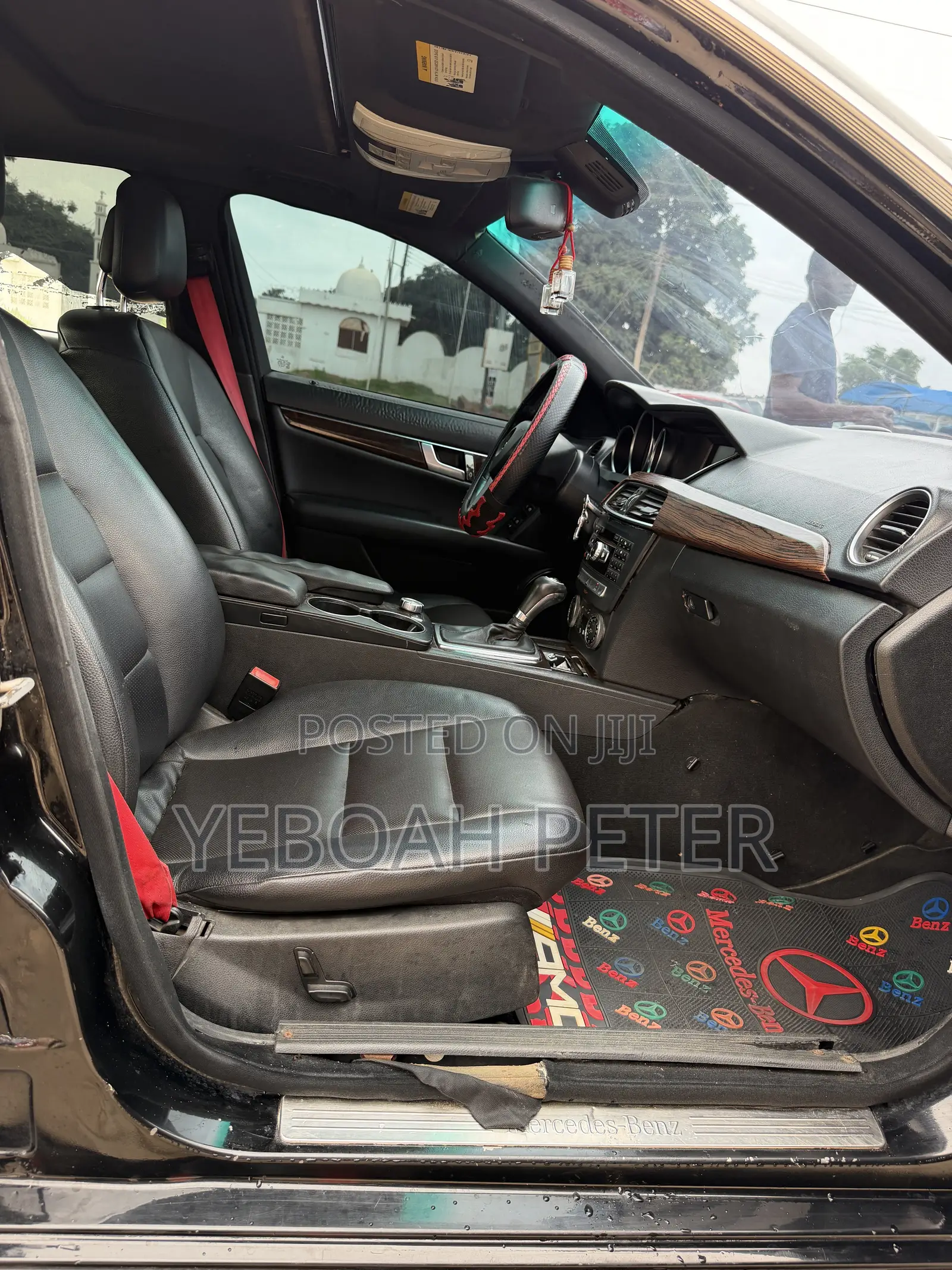 Mercedes-Benz C300 2013 Black