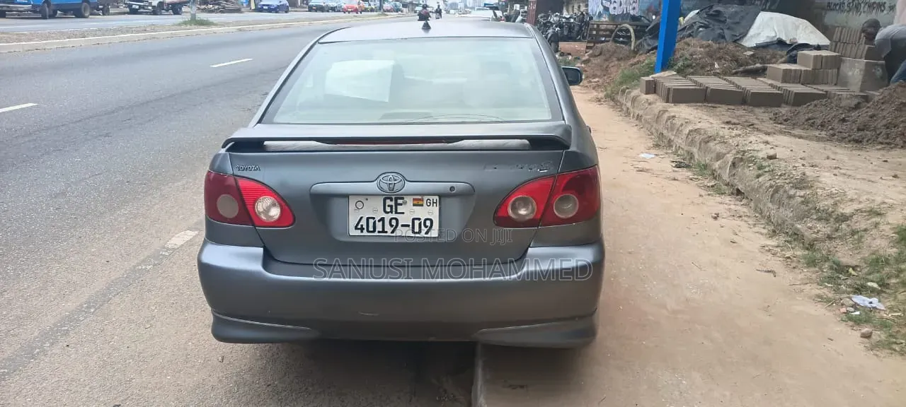 Toyota Corolla 2005 Gray