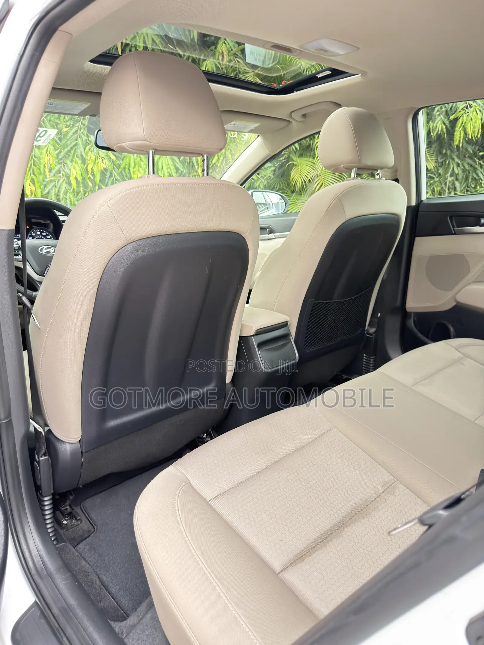 Hyundai Elantra Limited Sedan FWD (2.0L 4cyl 6A) 2017 White