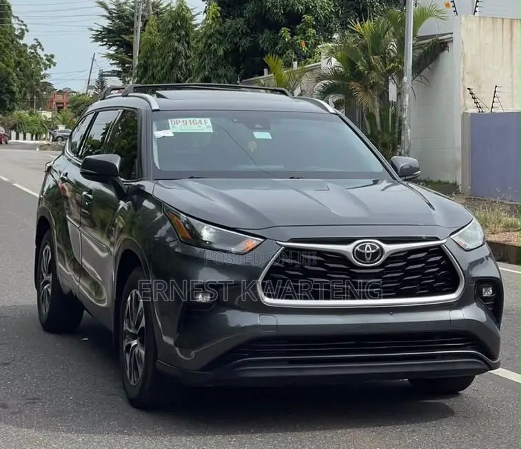 Toyota Highlander 2022 Black