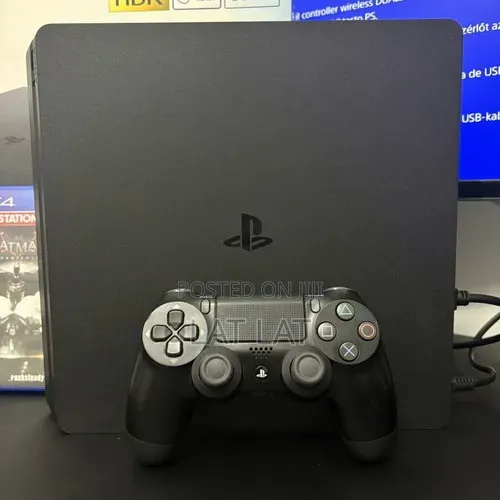 PS4 Slim With 17 Games Jailbreak