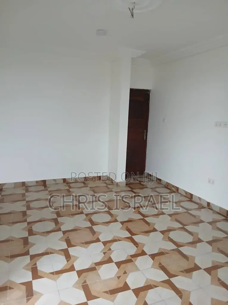 1bdrm Room & Parlour in Malejor School for rent