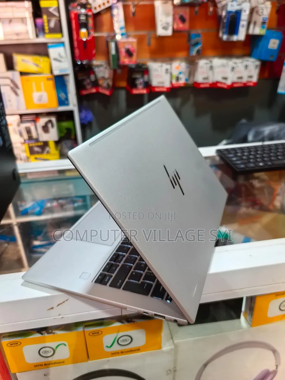 Laptop HP EliteBook 845 G8 16GB AMD Ryzen 5 SSD 256GB