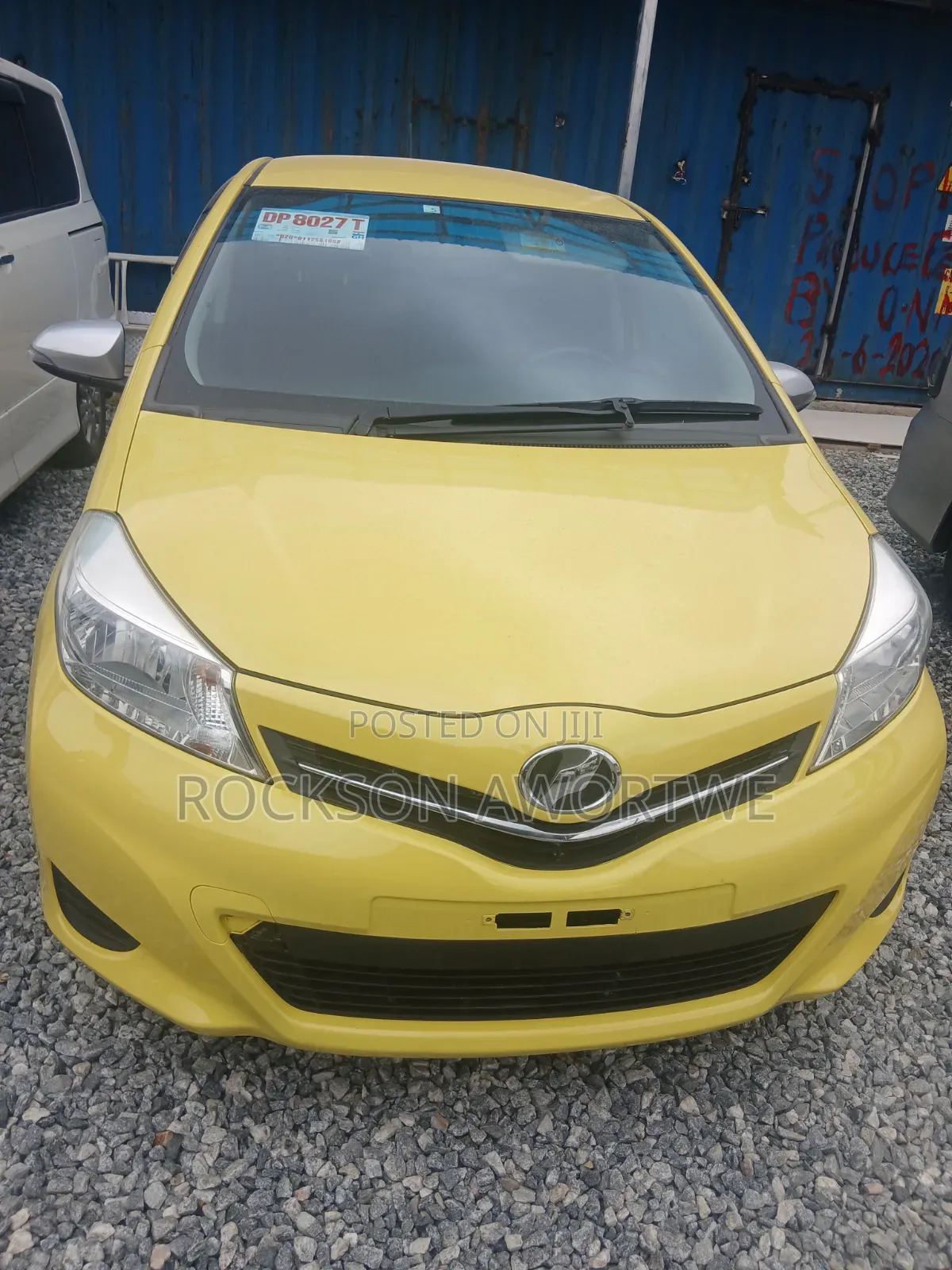 Toyota Vitz 2013 Yellow