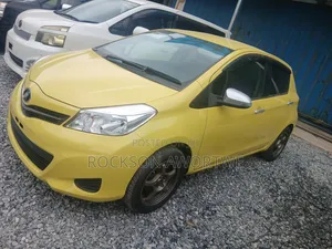 Toyota Vitz 2013 Yellow