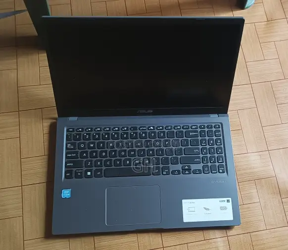 New Laptop Asus Vivobook 15 4GB Intel SSHD (Hybrid) 256GB