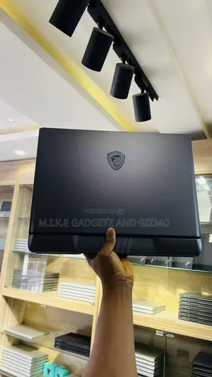 Laptop MSI Vector GP68 HX 13V 16GB Intel Core i9 SSD 1T