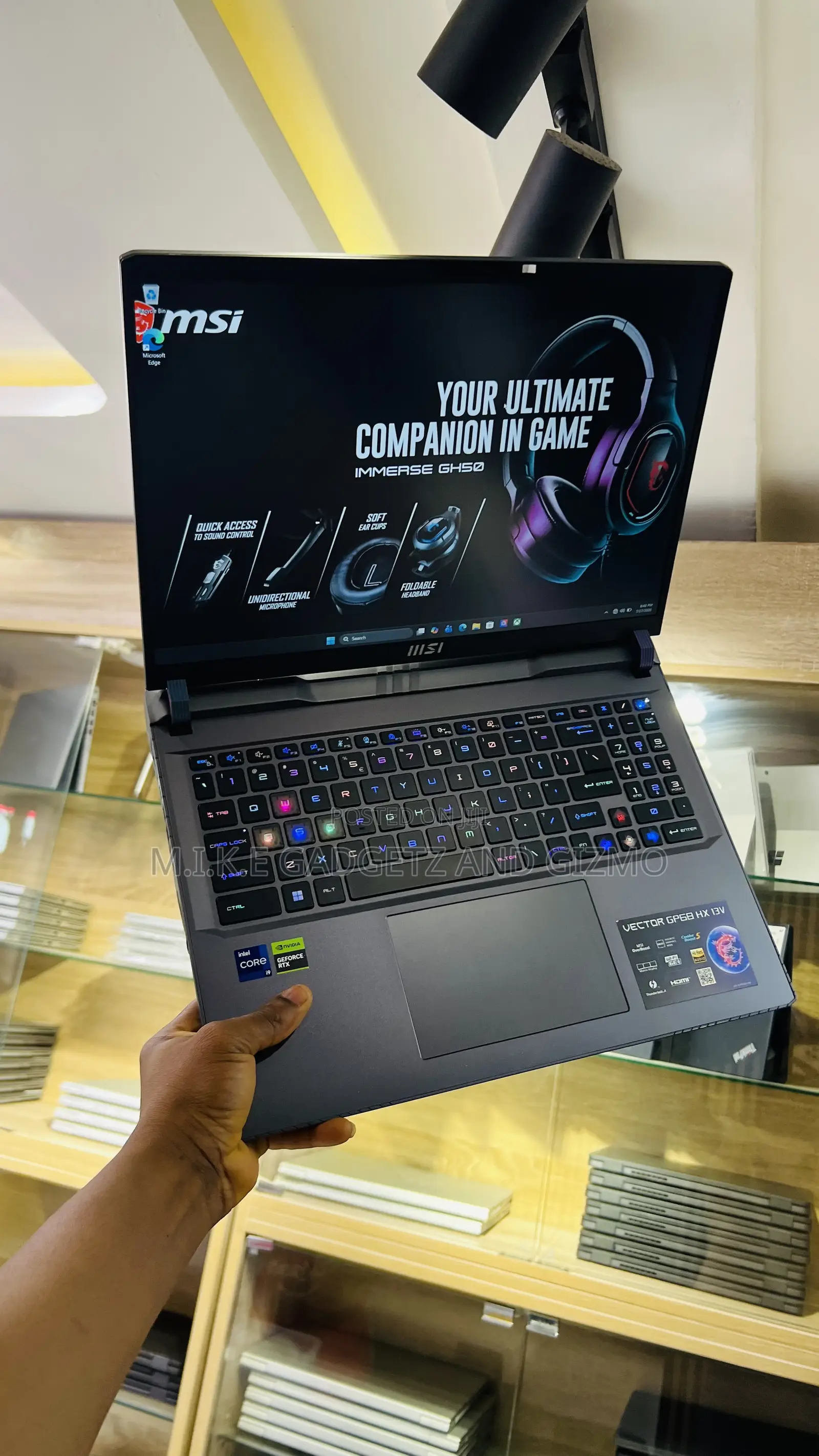 Laptop MSI Vector GP68 HX 13V 16GB Intel Core i9 SSD 1T