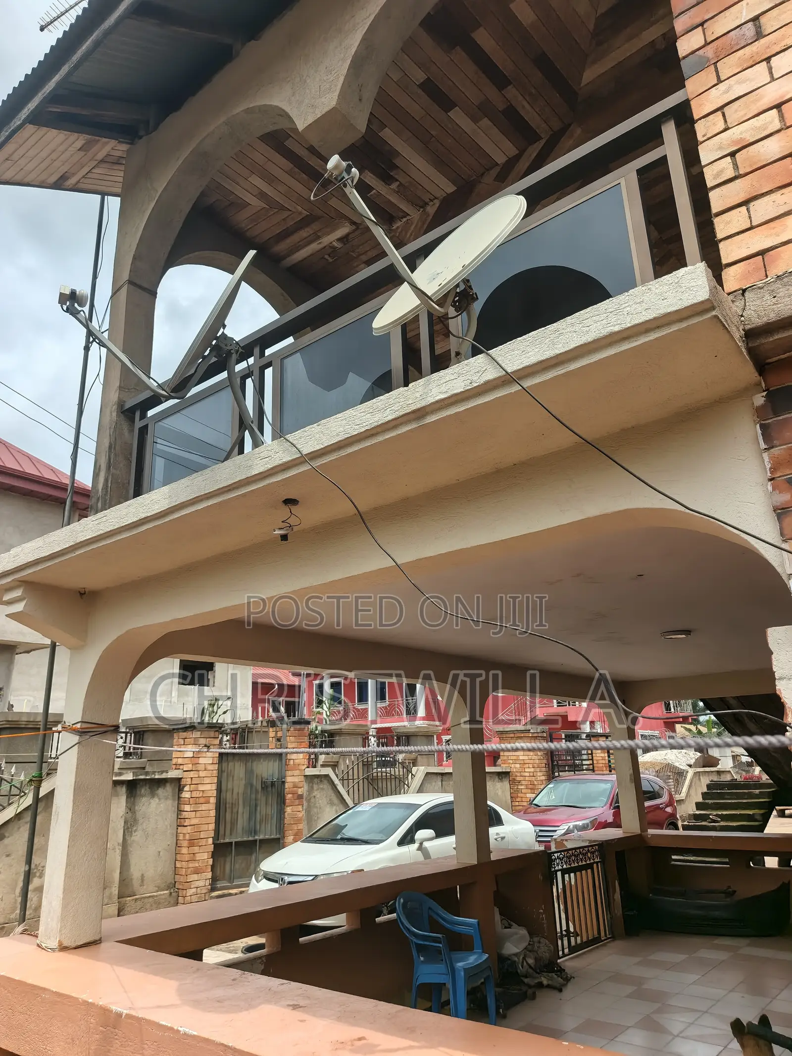 13bdrm House in Atwima Nwabiagya for sale