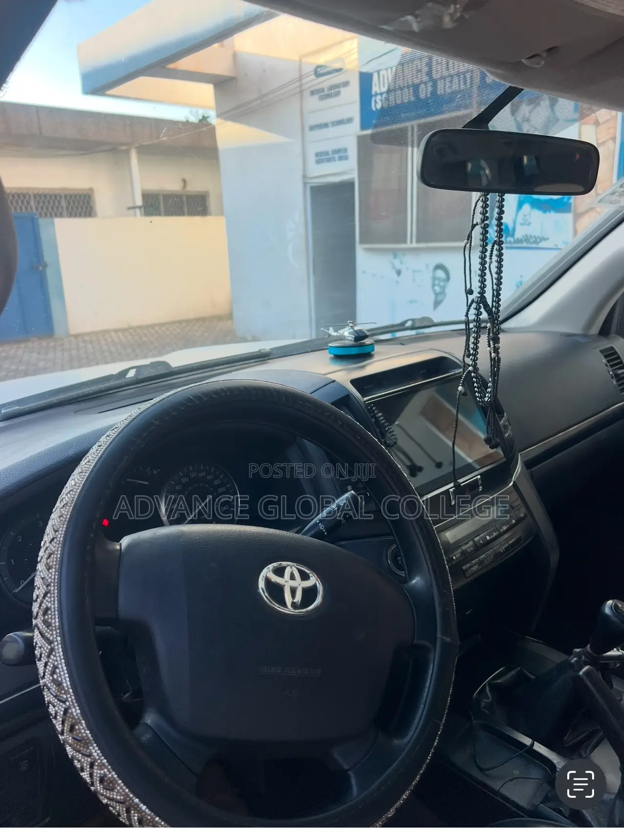 Toyota Land Cruiser 2012 White