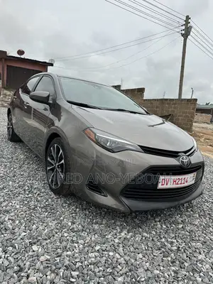 Toyota Corolla LE Eco (1.8L 4cyl 2A) 2018 Gray