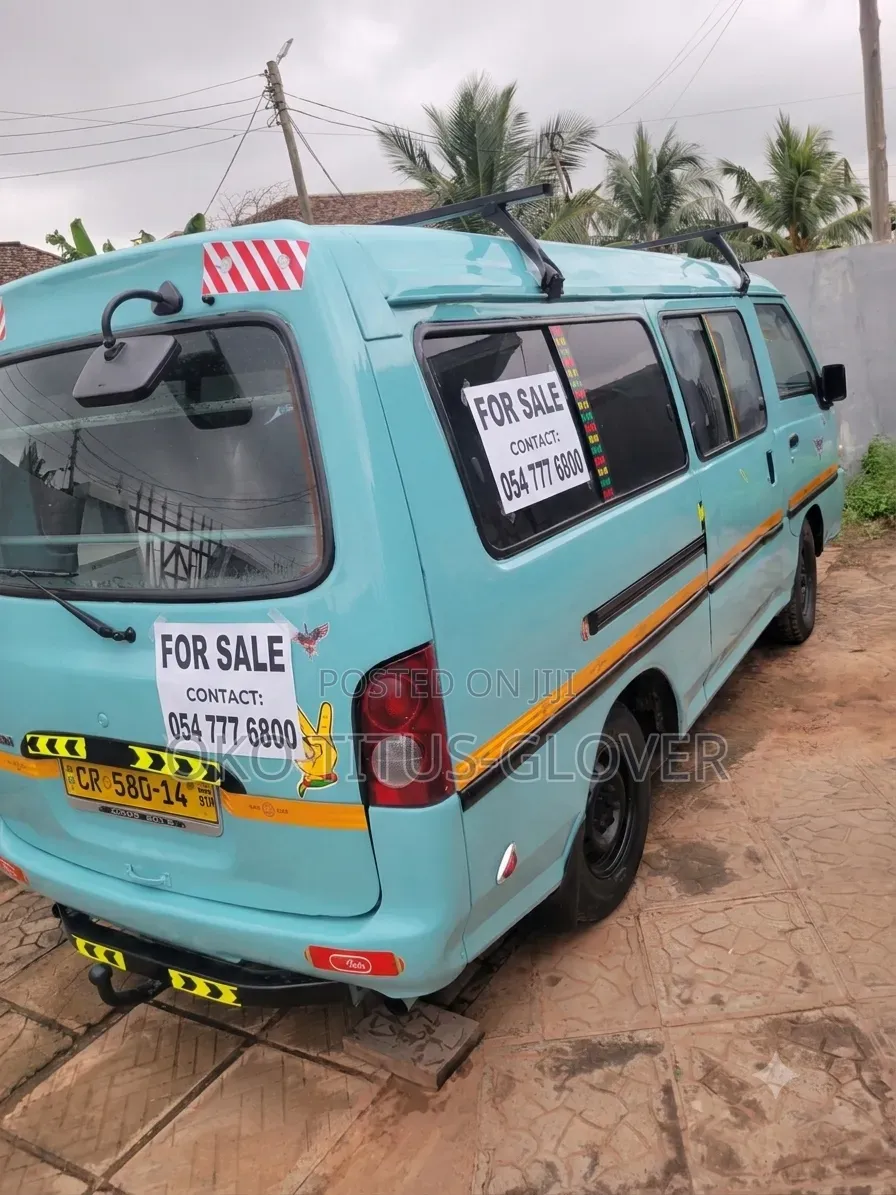 Hyundai H-100 2004 Green