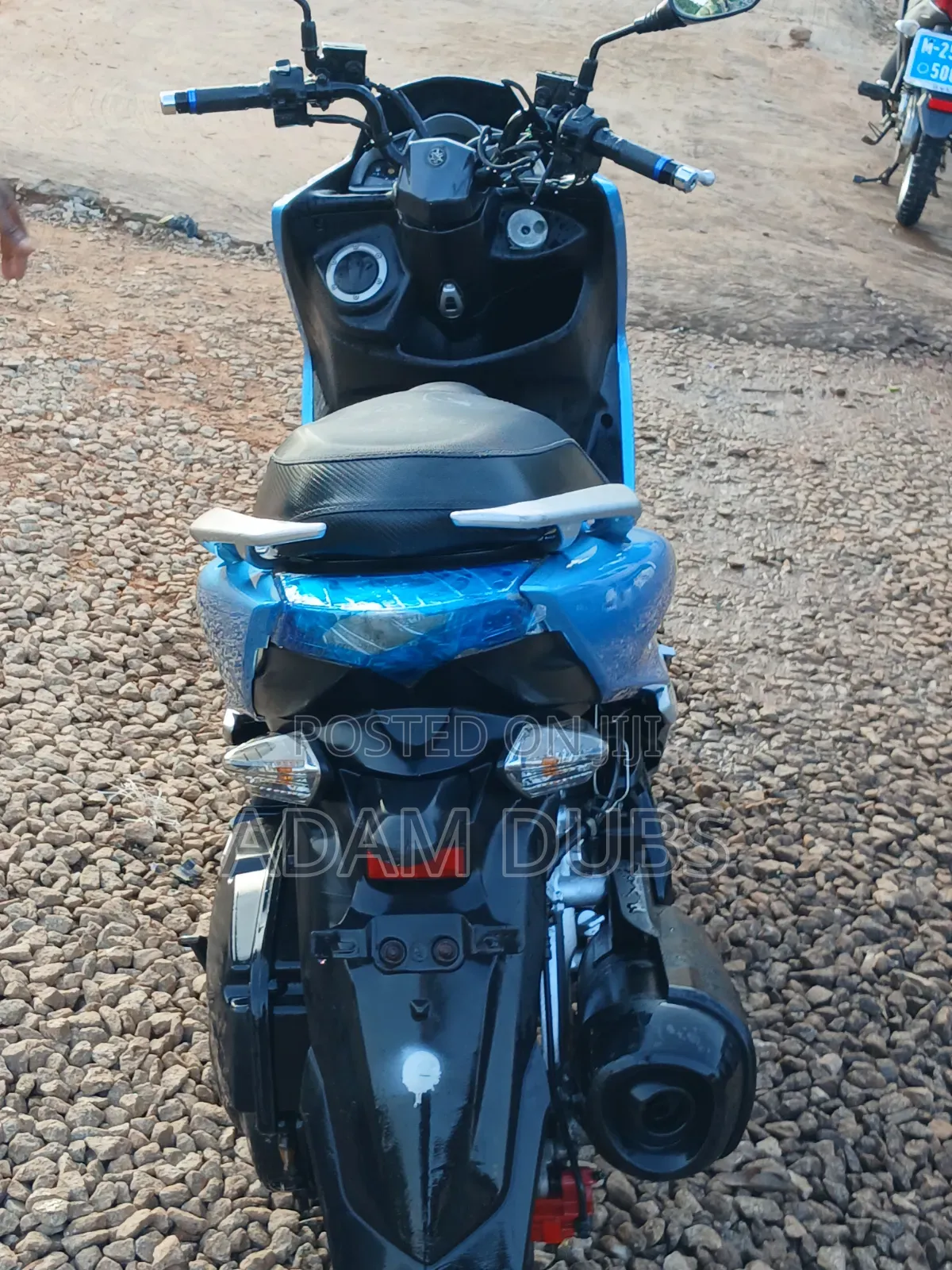 Yamaha Majesty 2018 Blue