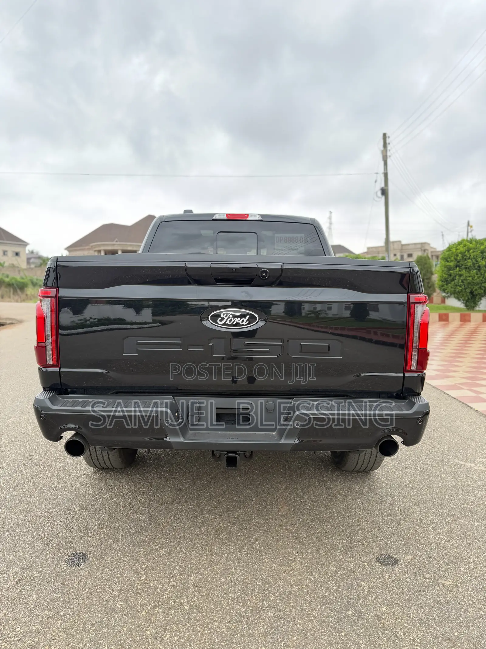 Ford F-150 LARIAT 4WD SuperCrew 5.5' Box 2025 Black