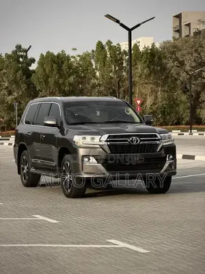 Toyota Land Cruiser 4.0 V6 GXR 2021 Gray
