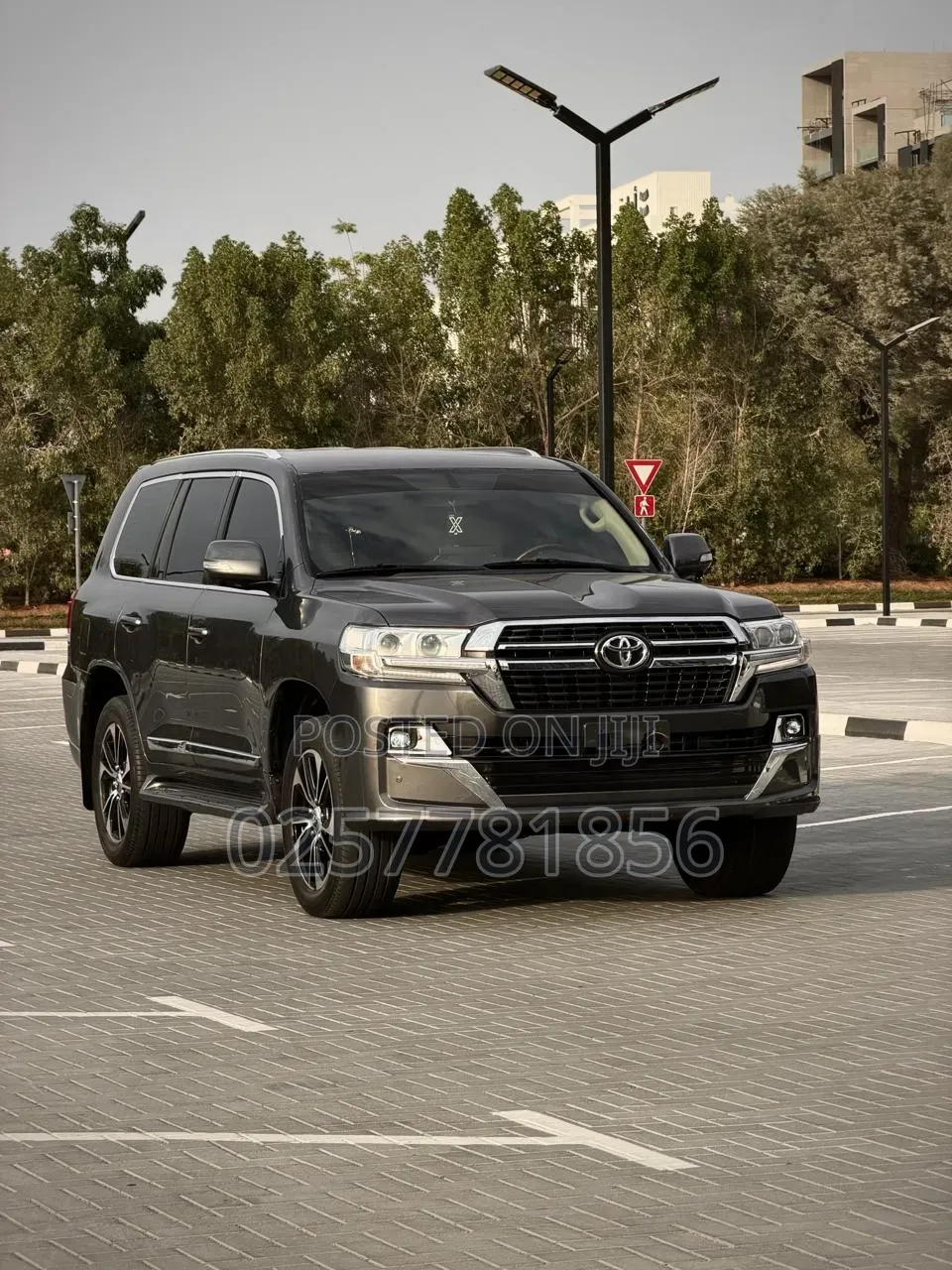 Toyota Land Cruiser 4.0 V6 GXR 2021 Gray