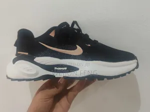 Sport Shoes in Black