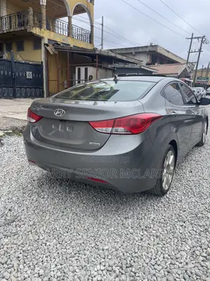 Hyundai Elantra Limited Sedan FWD (1.8L 4cyl 6A) 2013 Gray