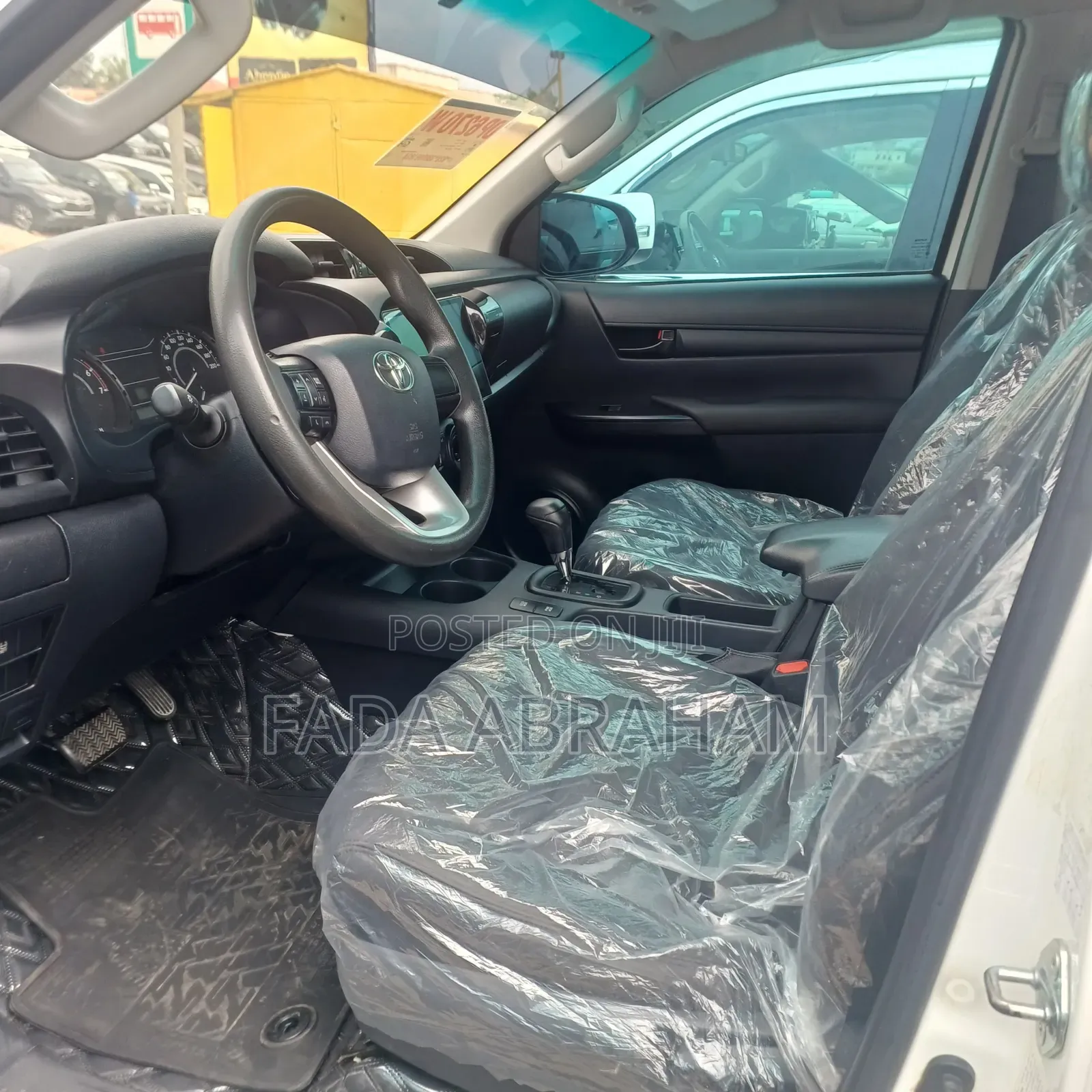 Toyota Hilux 2017 White