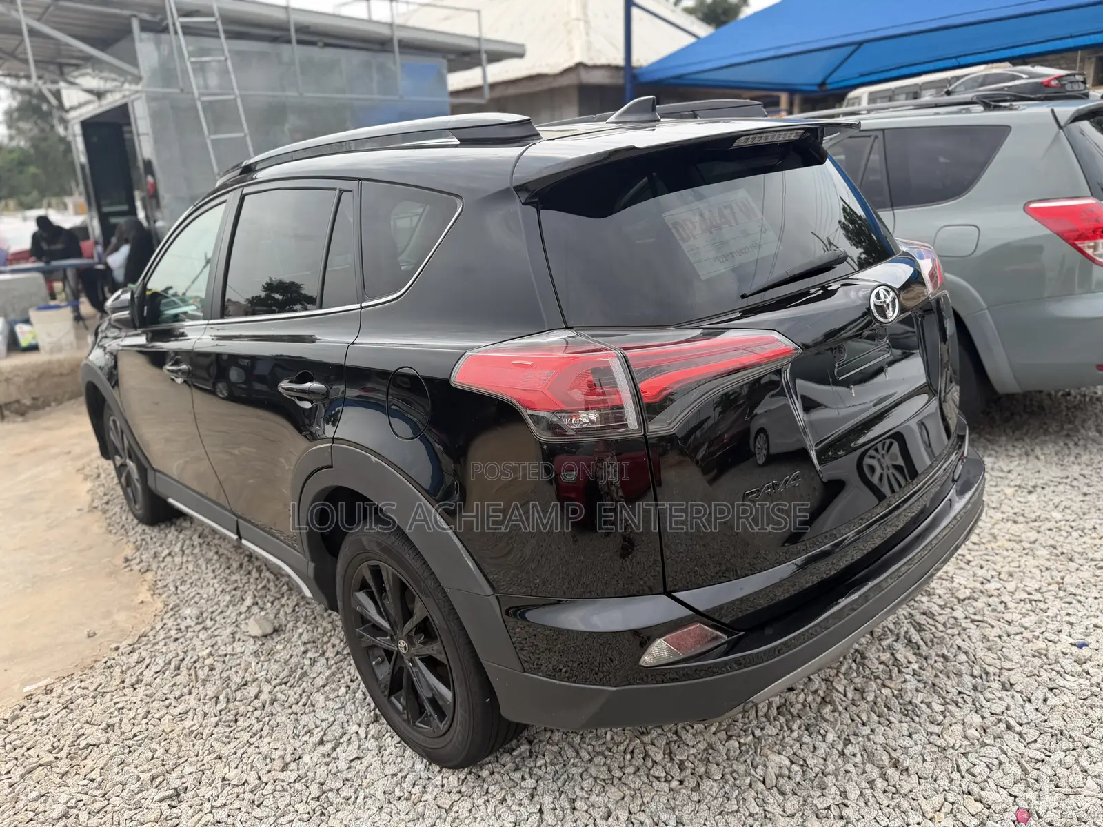 Toyota RAV4 XLE 4dr SUV (2.5L 4cyl 6A) 2018 Black
