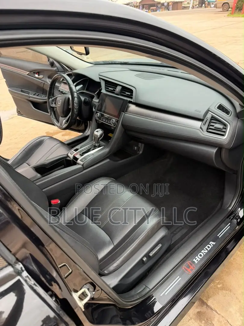 Honda Civic Touring 4dr Sedan (1.5L 4cyl) 2017 Black