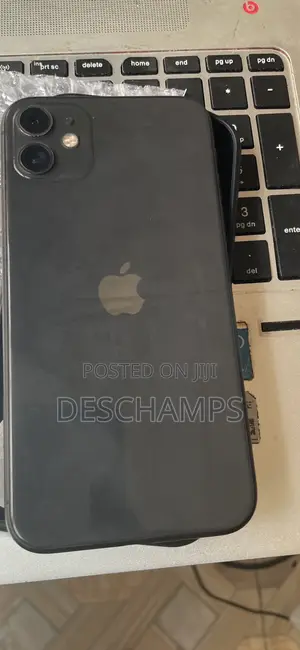Apple iPhone 11 64 GB Black
