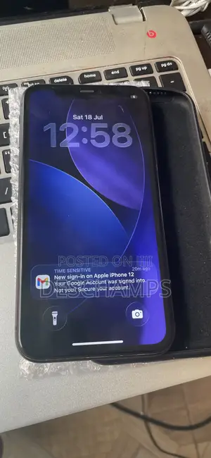 Apple iPhone 11 64 GB Black