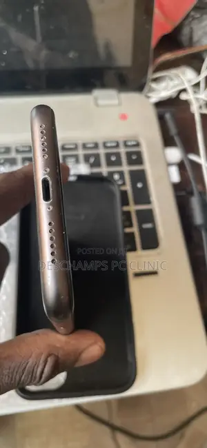 Apple iPhone 11 64 GB Black