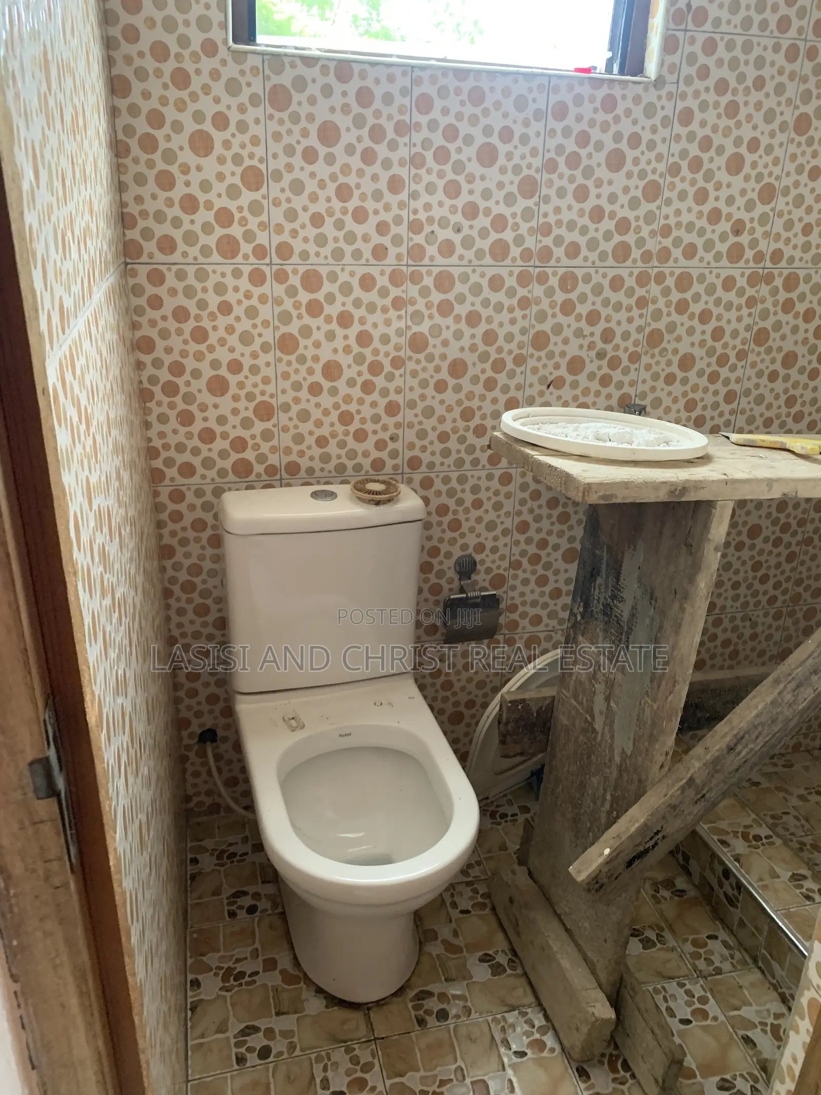 1bdrm Apartment in Lasisi And Christ, Amasaman for rent
