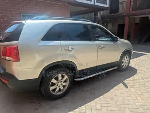 Kia Sorento EX 2011 Beige