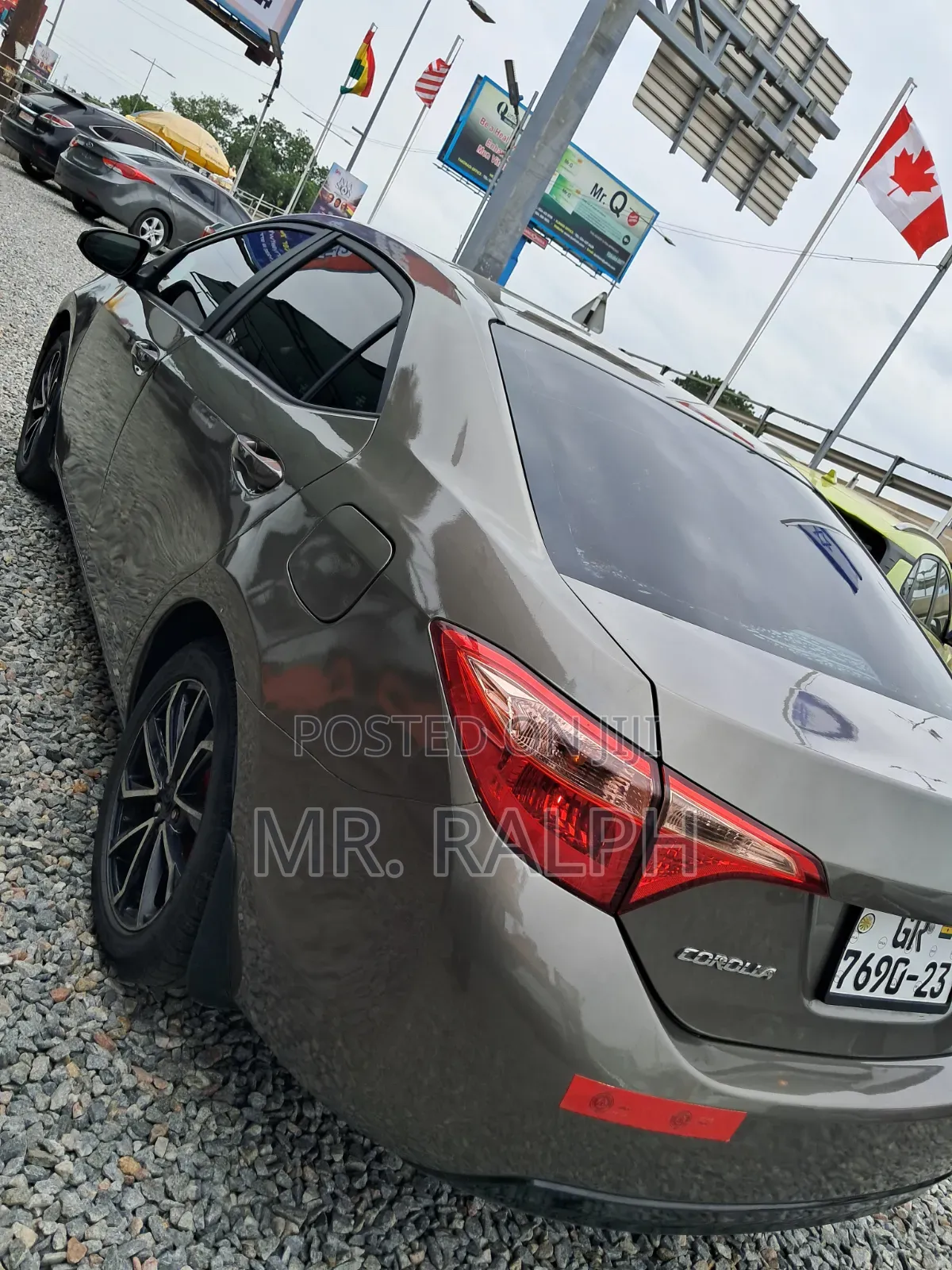 Toyota Corolla LE Eco (1.8L 4cyl 2A) 2019 Matt Black