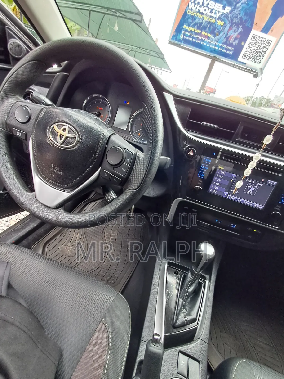 Toyota Corolla LE Eco (1.8L 4cyl 2A) 2019 Matt Black