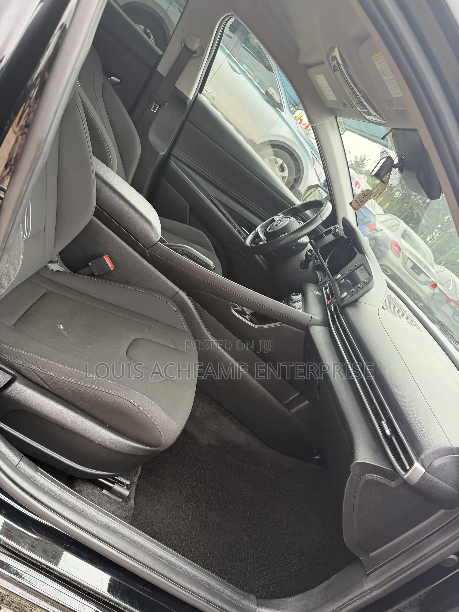 Hyundai Elantra Limited IVT 2025 Black
