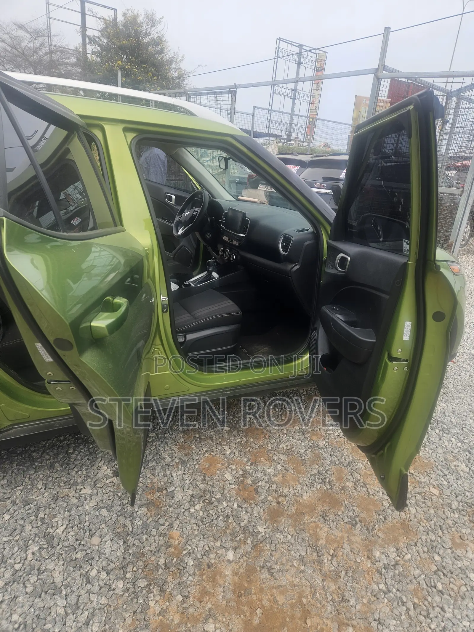 Hyundai Venue 2020 Green