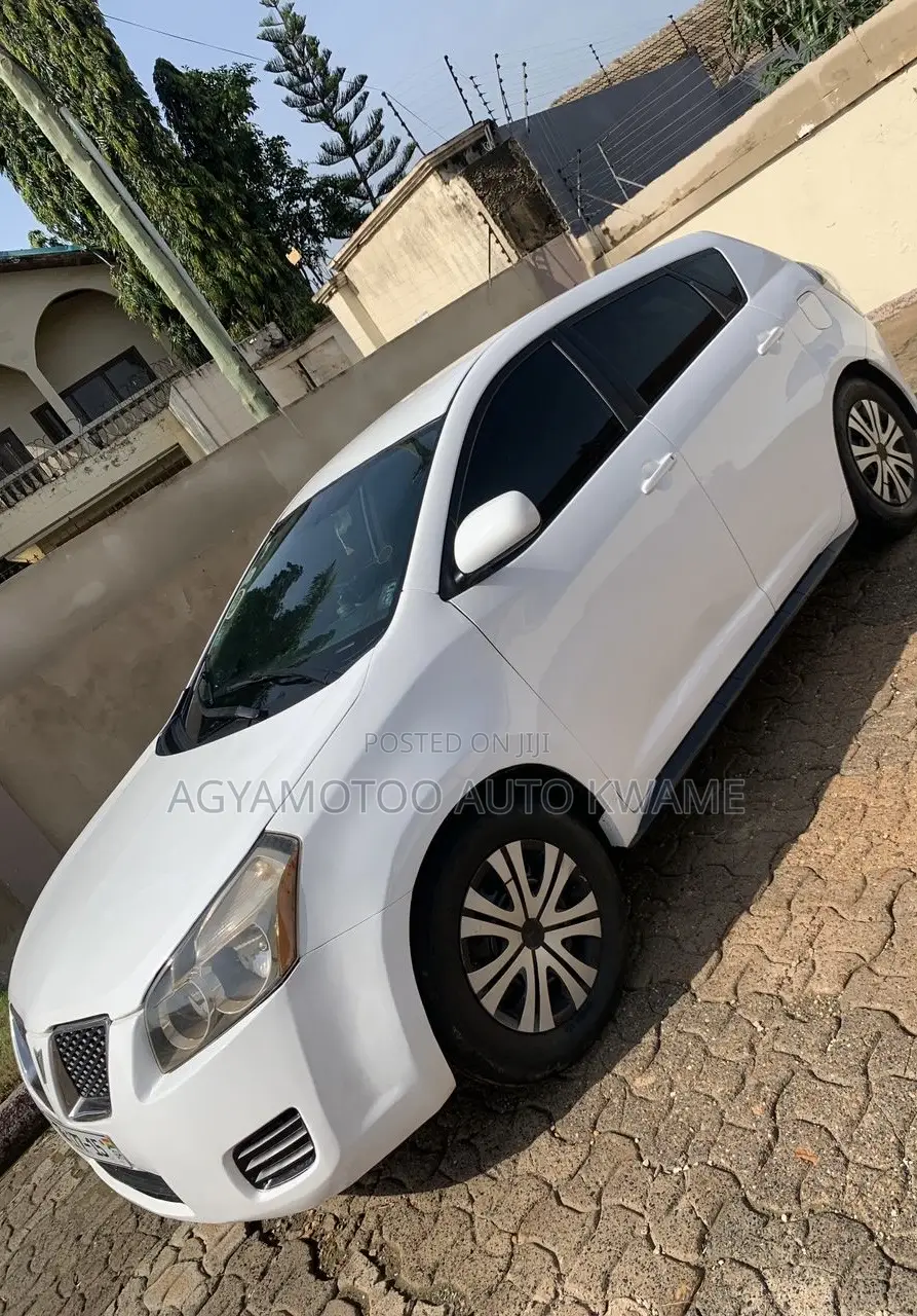 Pontiac Vibe 1.8L 2010 White
