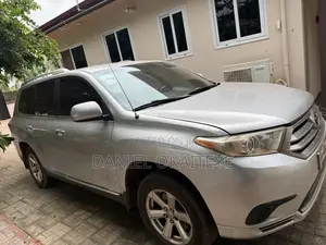 Toyota Highlander Limited 2010 Silver