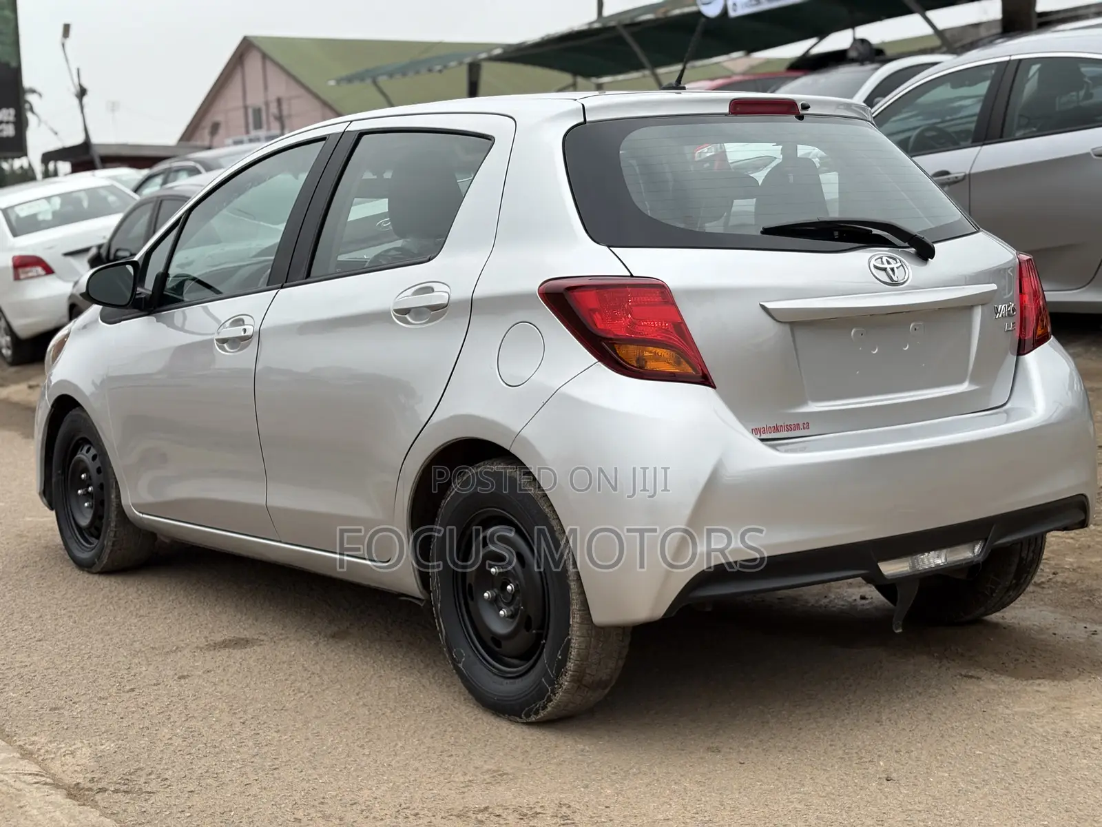 Toyota Yaris LE Hatchback 5dr 2016 Silver