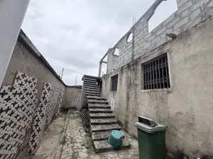 9bdrm House in Gomoa East for sale