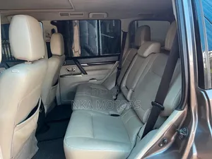 Mitsubishi Pajero 2016
