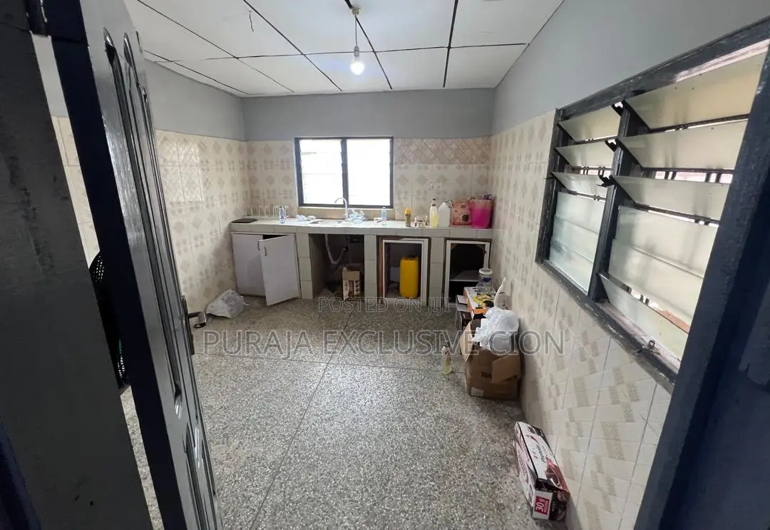 1bdrm Room & Parlour in Teshie Bushroad for rent