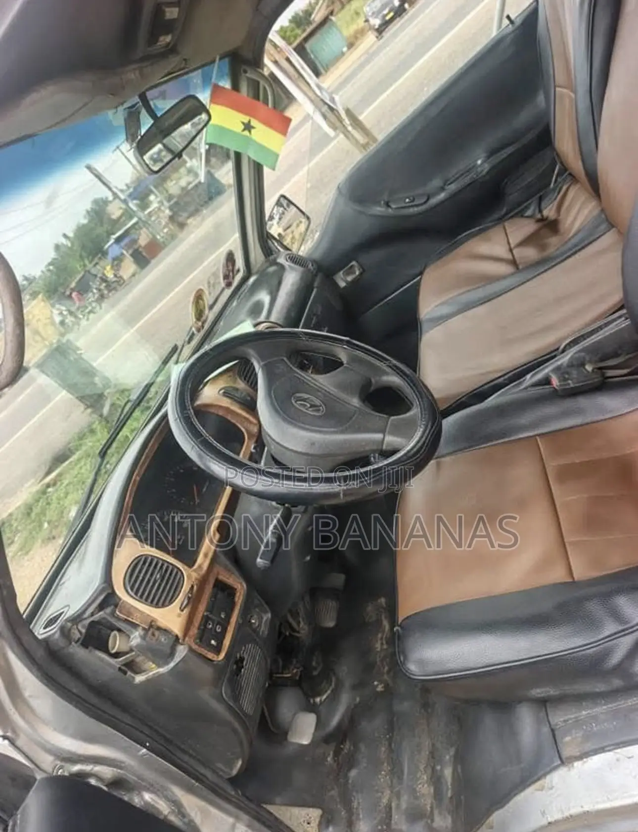 Hyundai H-100 2004 Silver