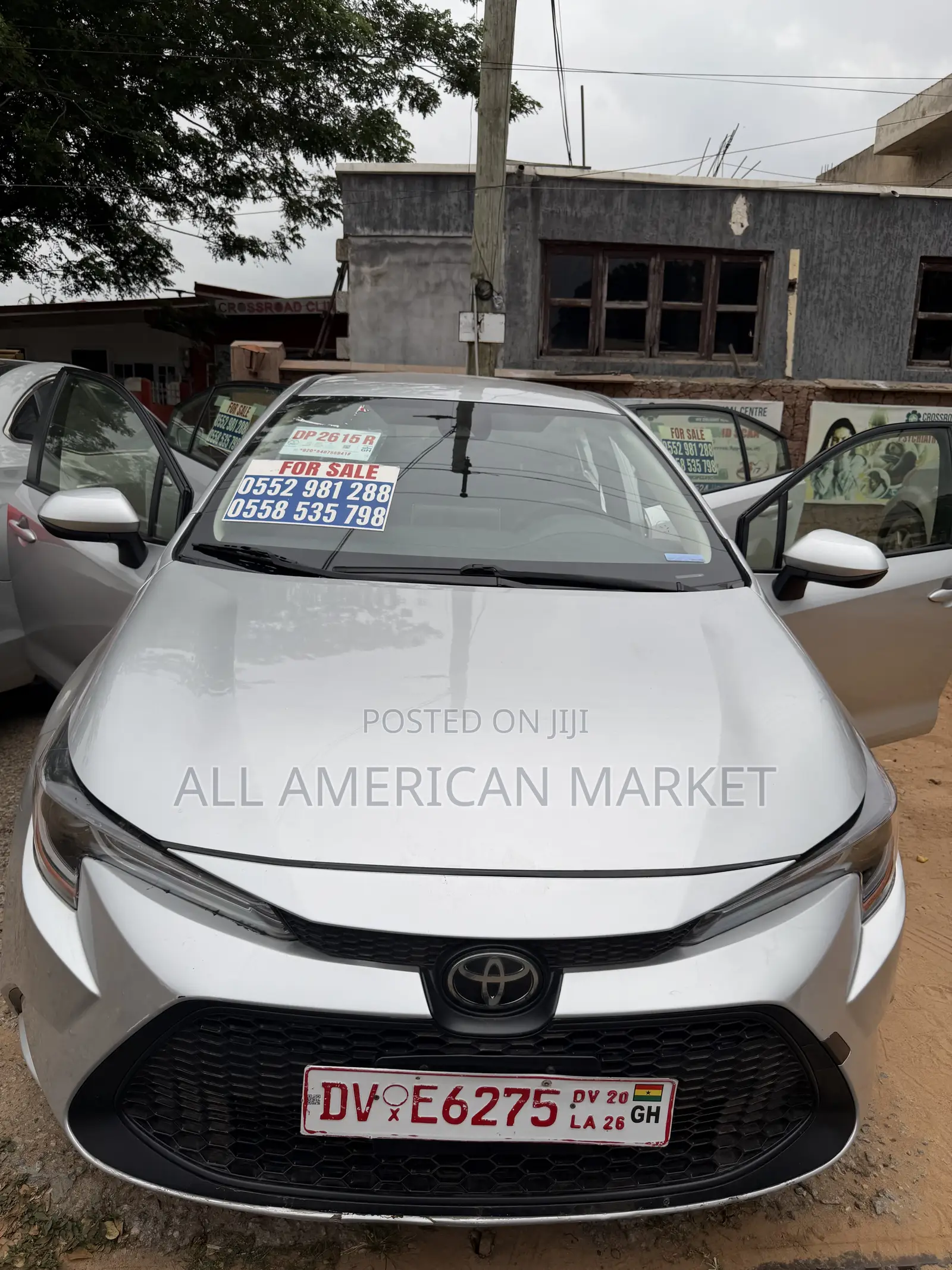 Toyota Corolla LE 2020 Silver